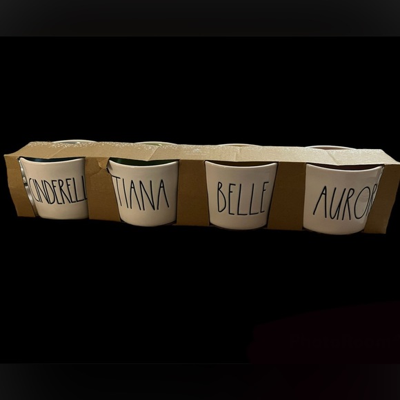 Rae Dunn NWT Disney Princess Ramekins & Shell Coasters - Picture 3 of 10